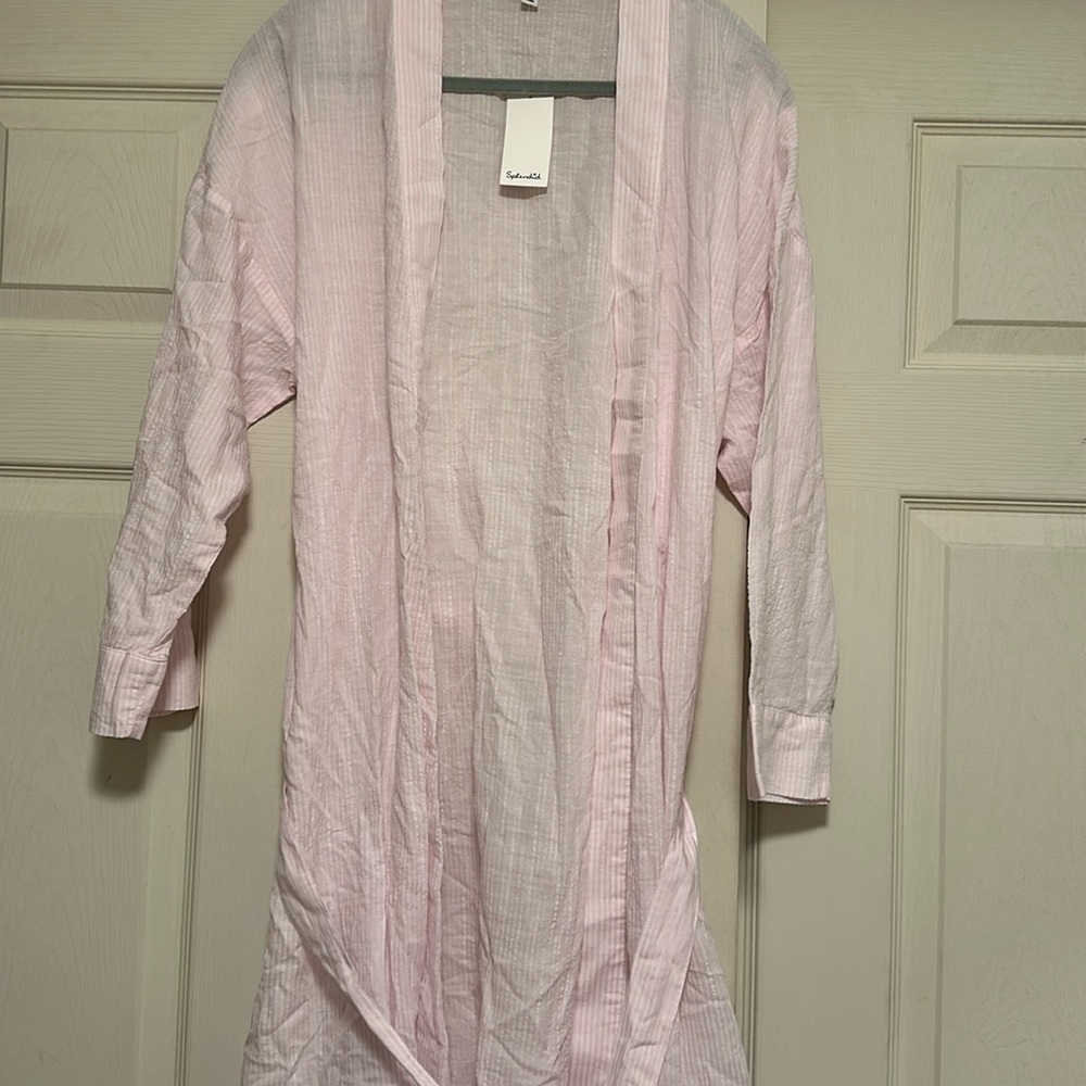 Splendid white and pink robe